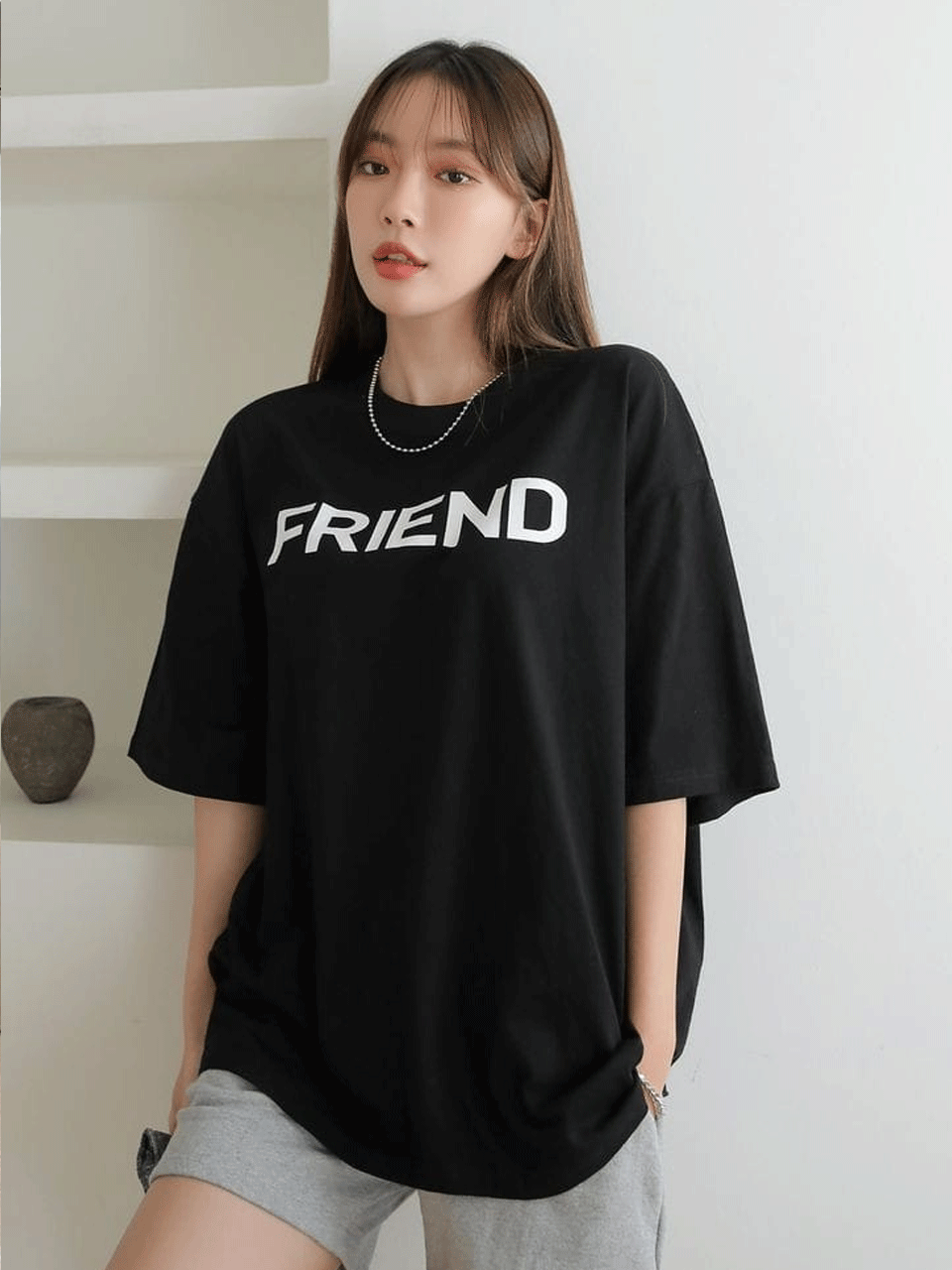 Friend Drop Shoulder Tshirt - Black