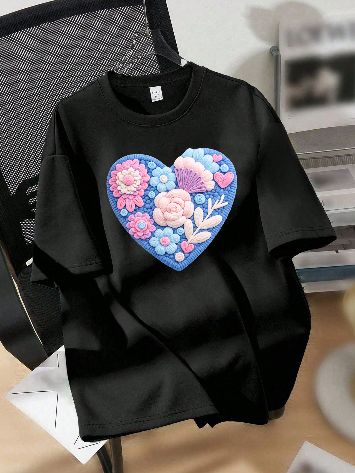 Heart Oversized Tshirt - Black
