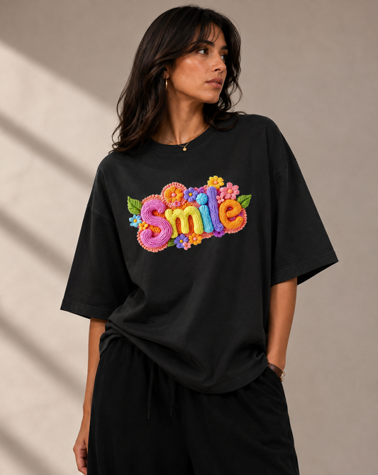 Smile Oversized Tshirt - Black