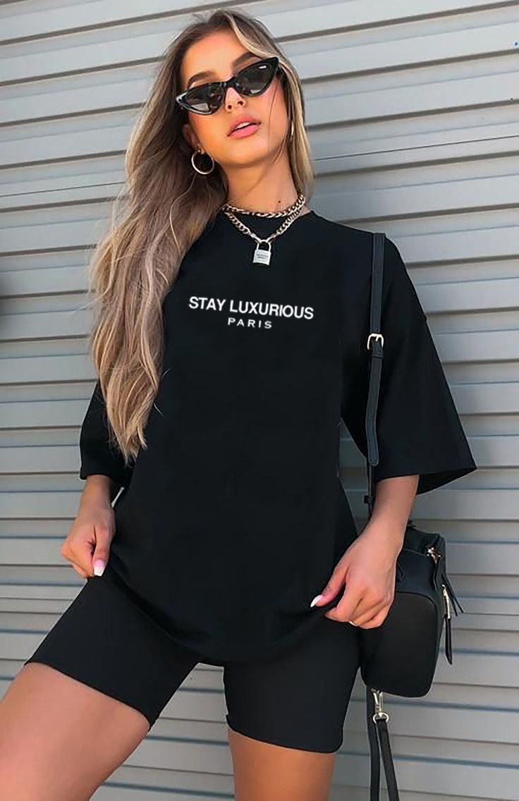 Stay Luxurious Oversized Tshirt - Black