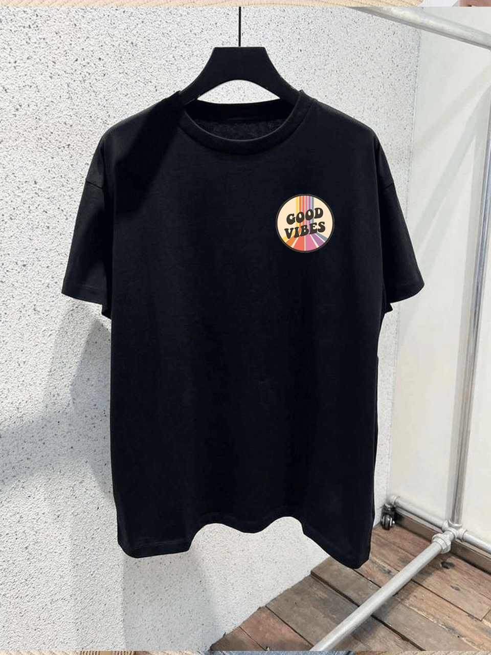 Good Vibes Pocket Tshirt - Black